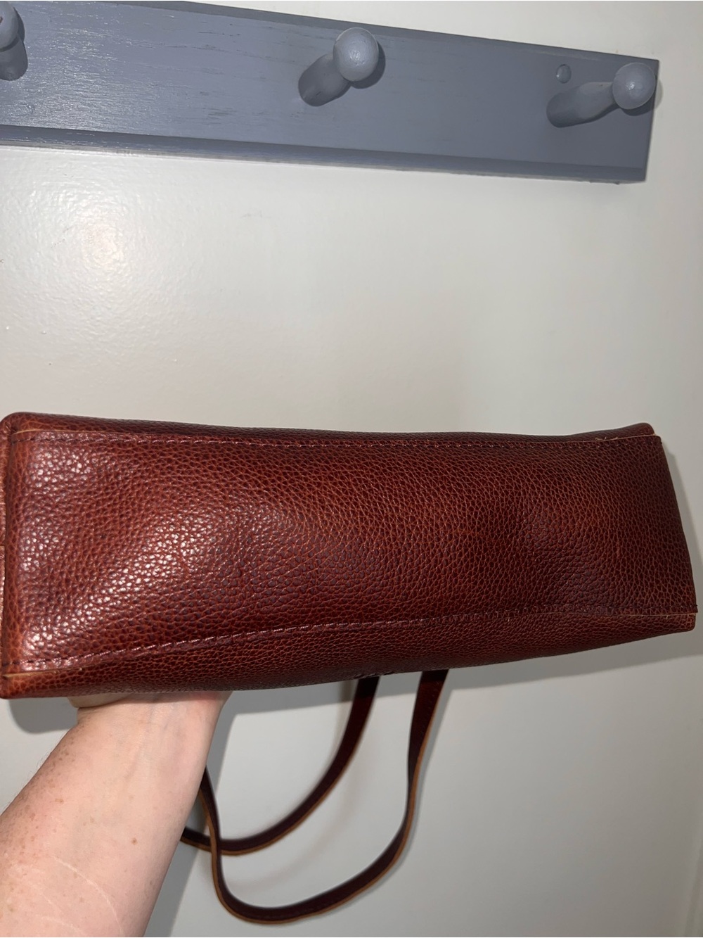Portland Leather ‘Amelie’ Shoulder Bag - Picture 12 of 16